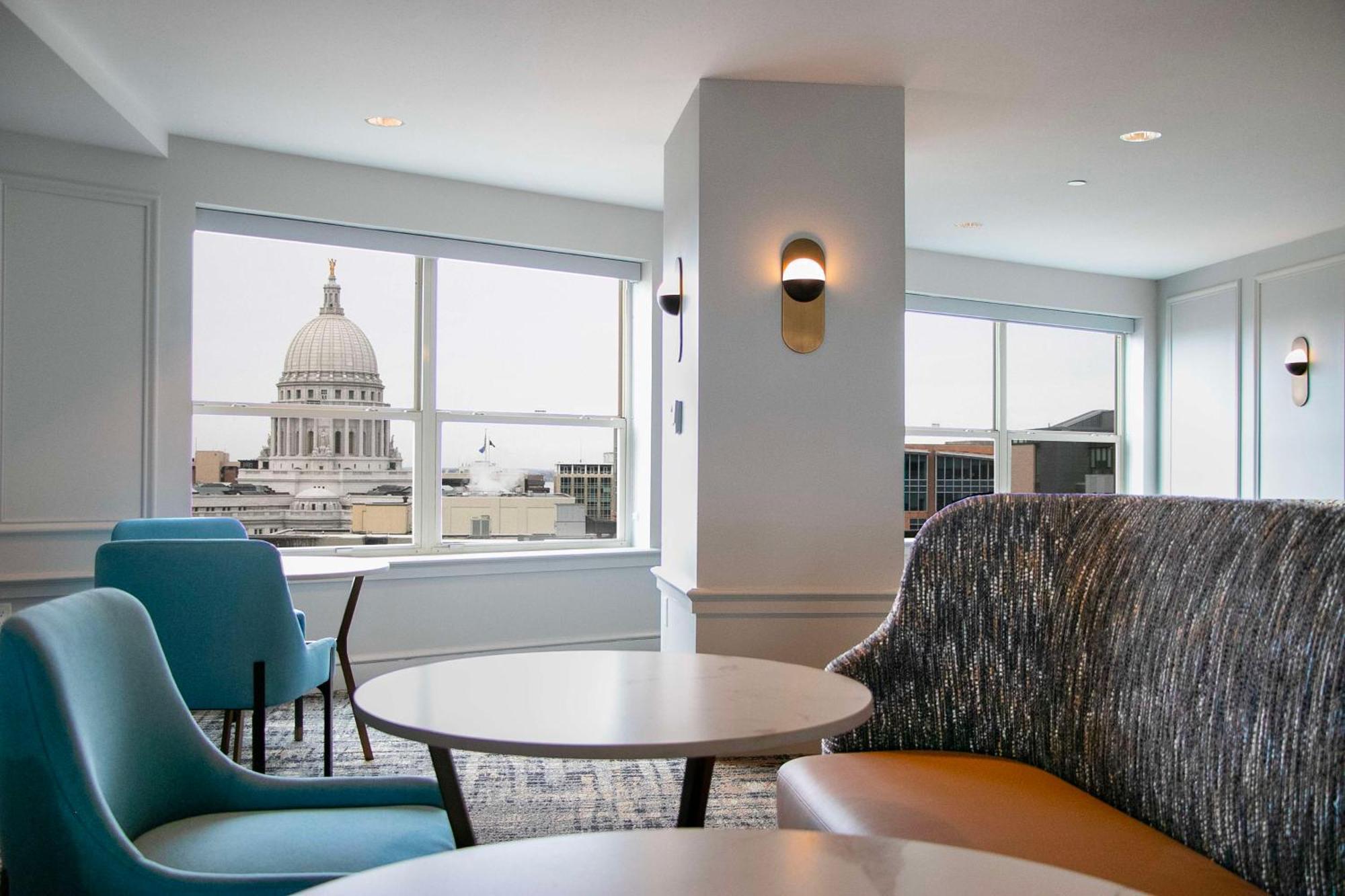 Hotel Hilton Madison Monona Terrace Extérieur photo